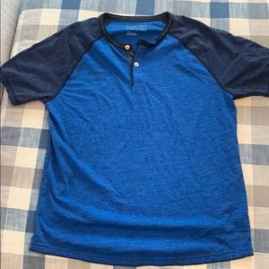 AE Short Sleeve w/ buttons